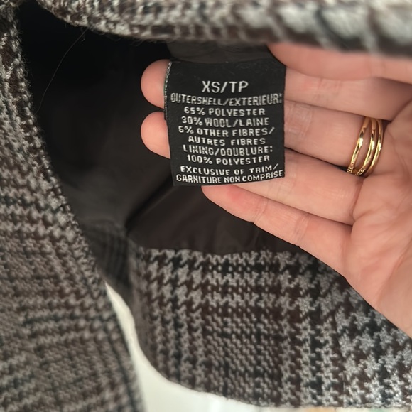 Seduction Houndstooth Wool Jacket - Picture 7 of 8